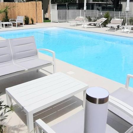 Hotel Ermeti B&B Brunch Riccione Esterno foto