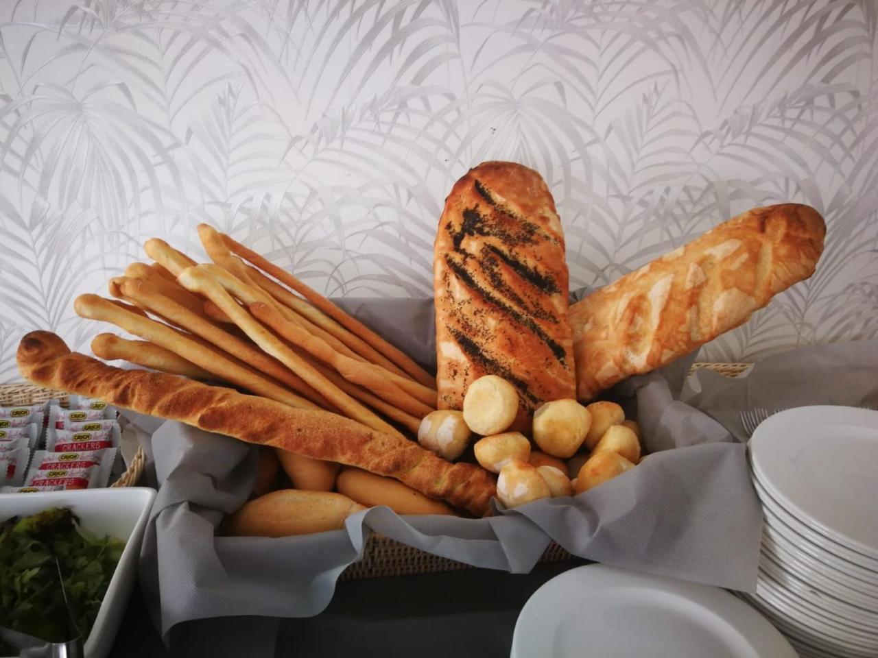 Hotel Ermeti B&B Brunch Riccione Esterno foto